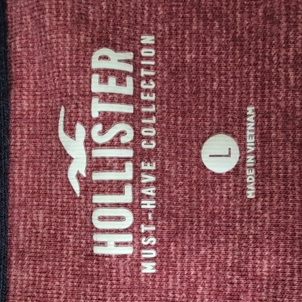 Hollister Men's Like New Long Sleeve - Picture 4 of 5